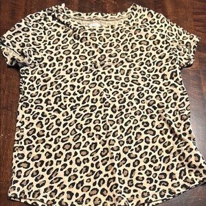 Old Navy Leopard Print Girls Tshirt